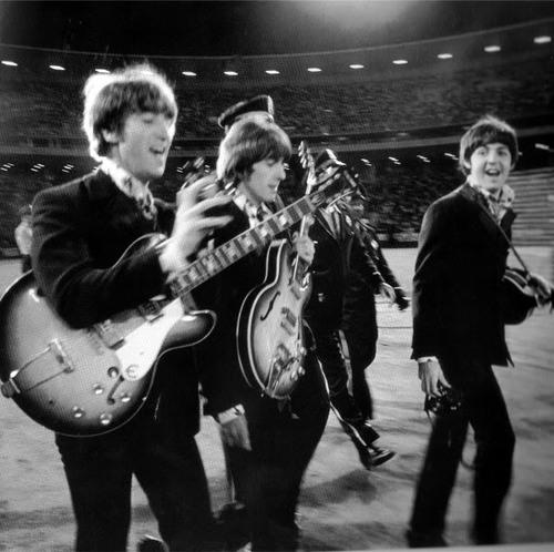 LiveHistoryNow's tweet photo. 1966: The Beatles perform their last concert before paying fans at Candlestick Park in San Francisco. http://t.co/jLkjTlPalE
