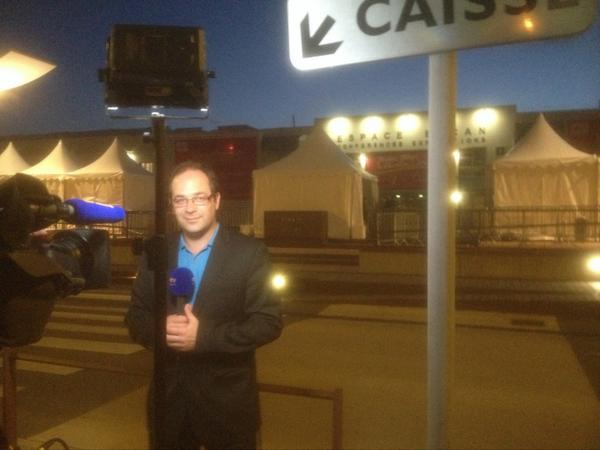 Gauche_RS's tweet photo. .@emmanuelmaurel en direct de La Rochelle sur @BFMTV dans 5mn #UEPS #LR2014 #UEPS2014 http://t.co/OWj61Y9SGz