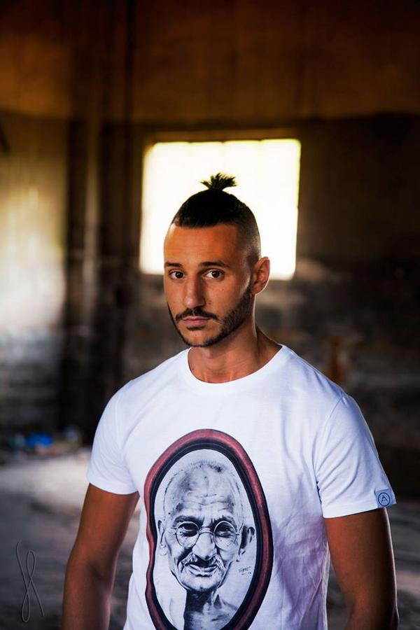 Dan__Maker's tweet image. Encore un peu d'attente..
#DontBeASlave