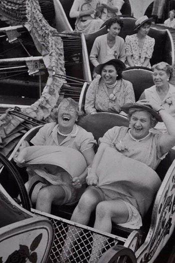 HistoryInPics's tweet photo. "You can choose to live your life with the joy of the front row or solemness of the third row. The choice is yours." http://t.co/antuLeVh3j