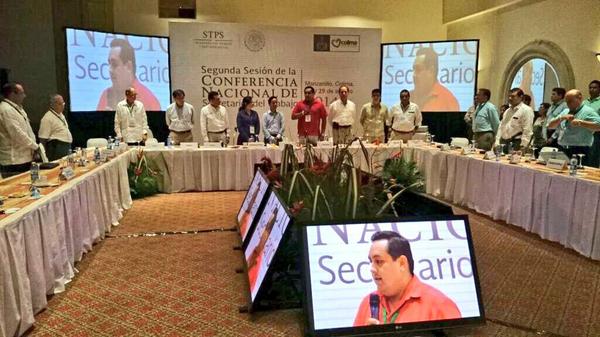 STPS_mx's tweet photo. Clausura de la Segunda Reunión de la #CONASETRA http://t.co/XI17SWyMg0