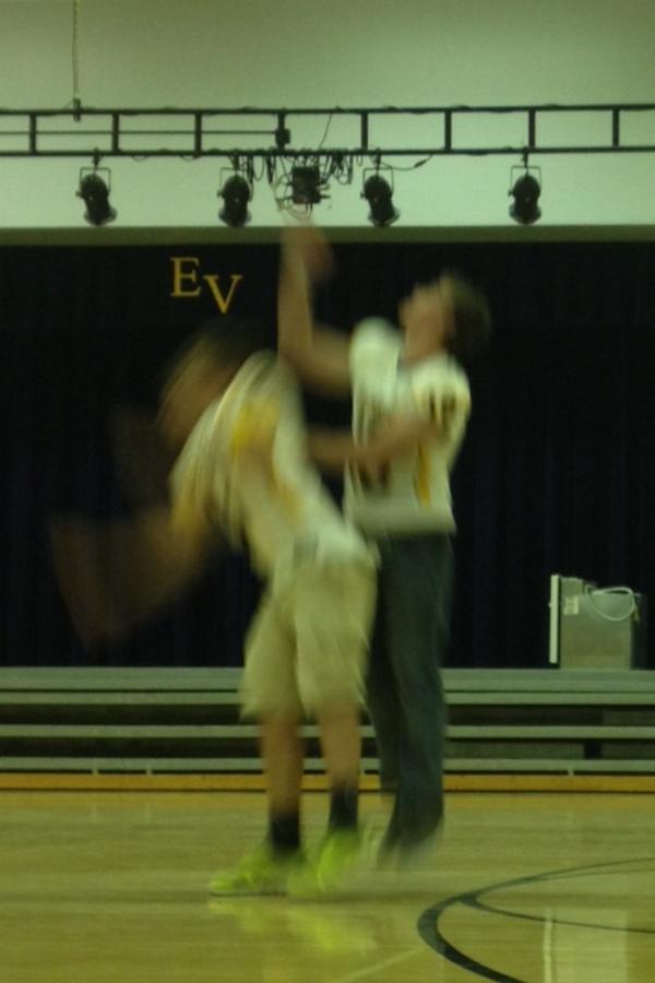 EVBears's tweet photo. @Caseman_3 and @andrekerkove both going for the ball! http://t.co/cdgxh7Cqjw