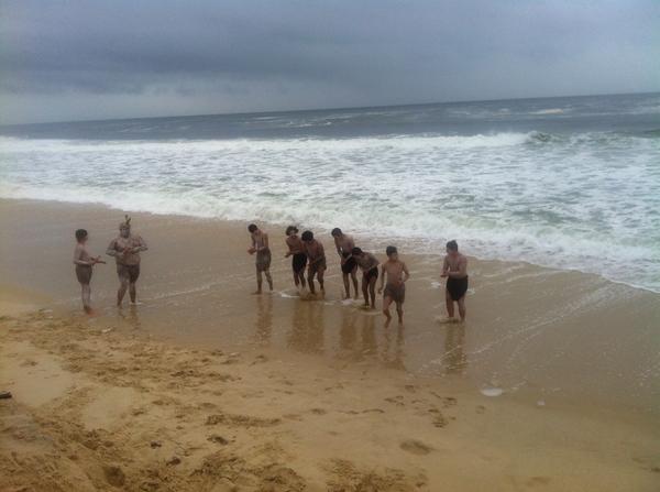 fluidzone's tweet image. Welcome to country ceremony 2nd dance: "Taking the kids to find food" @JWM_2014 #jwm2014 #Indigenous  #surf