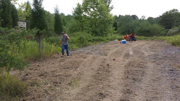 19Isaacsmith's tweet photo. Fall food plot planted and ready. bring on the rain. http://t.co/5SvkR4hbsf