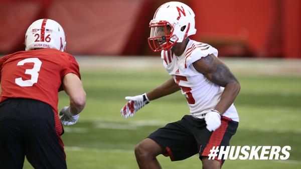 HuskerFootball's tweet photo. Final practice before #Huskers Season Opener. #FridayFocus http://t.co/Iuja8zZUNI