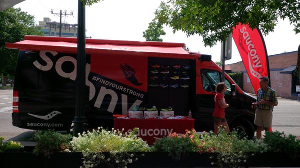 Bandanna Running tweet media