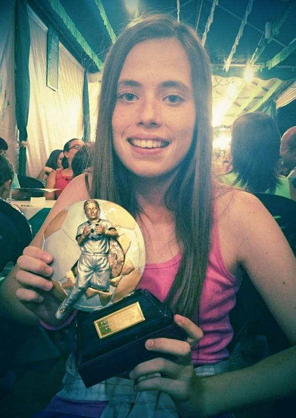 Maquinillas_FS's tweet photo. Dar la enhorabuena a nuestra portera por el ZAMORA de este campeonato, el primero para ella  @NuriaGandia .  GRACIAS! http://t.co/beTaOwjpdE