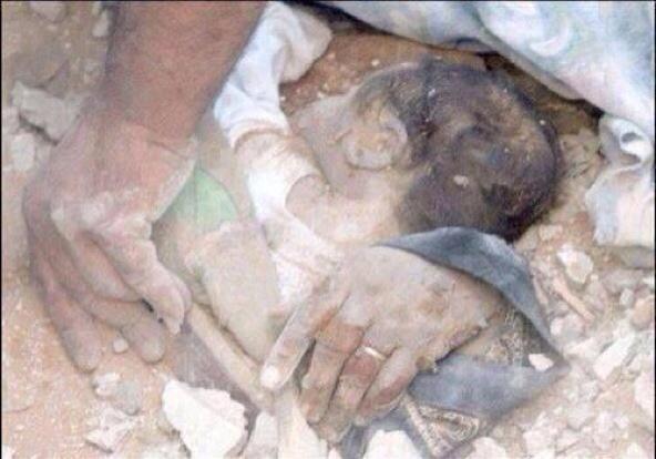 khaled_11116's tweet photo. Israel kills children

ישראל הורגת ילדים
اسرائيل تقتل الاطفال

#ICC4Israel 
ريتويت وانسخها وغرد بها من حسابك http://t.co/cGVFsW603z
