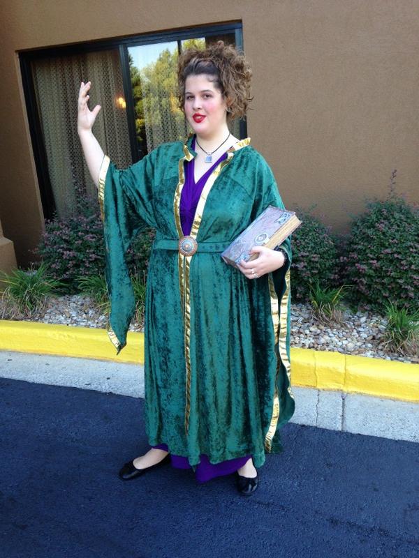 Johnahue2's tweet photo. #winifredsanderson on the way to #Dragoncon http://t.co/lhwMtzcjsb