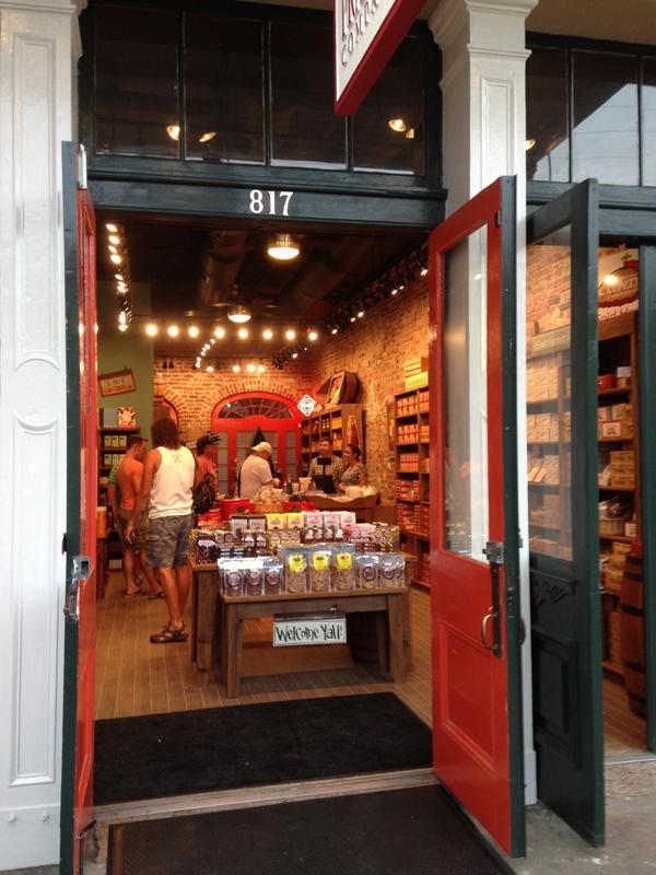 RoyalPraline's tweet photo. Officially open for business!!!!! Come see us at 817 Decatur. http://t.co/QnLBmCxdvW