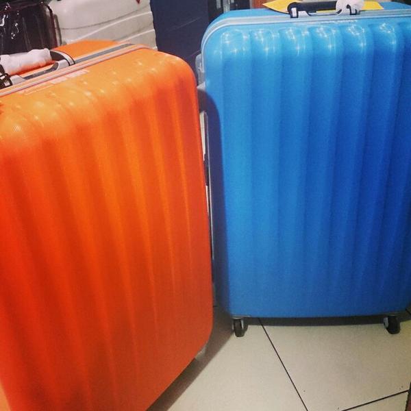 ferroferizka's tweet photo. Orange or Blue? http://t.co/w37sFgSqW4