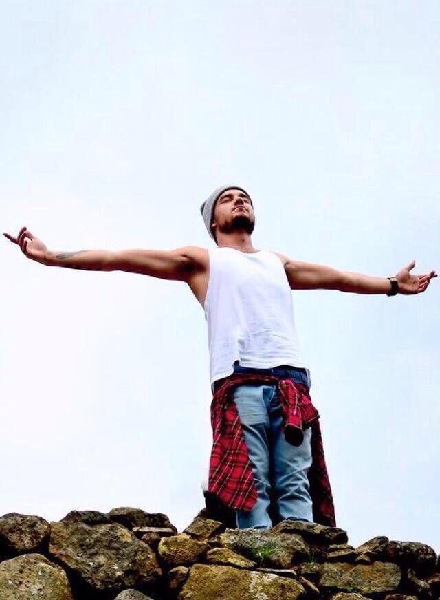 Happy Happy Happy Birthday leeyum!!!  FELIZ CUMPLEAÑOS from Venezuela 