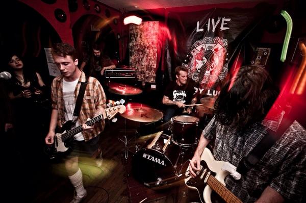 Thanks to everyone who came to the show last night. <a href="/Harrowed_/">HARROWED</a>  <a href="/masslines/">masslines</a>  fucking killed it x