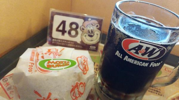 tsu9ru's tweet photo. 久しぶりにA&amp;W。 http://t.co/J2C6rbSafo
