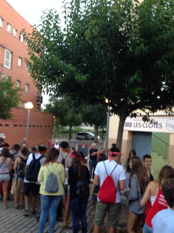 PereSabat's tweet photo. I seguim #matinades #LesClotes #fmvila14 #fmvila #vilafranca http://t.co/cD19ZxhMBy