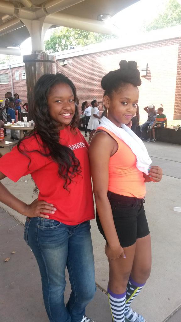 _modelqueen_ tweet picture