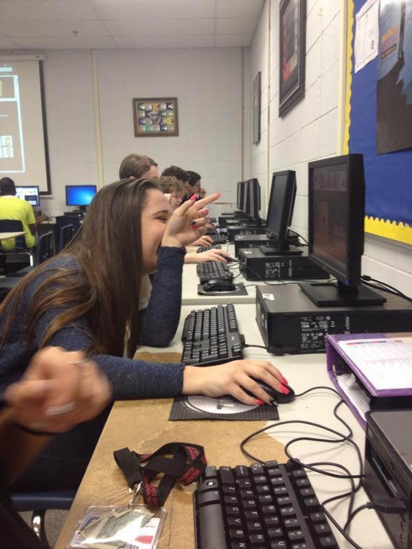 AishaKeyani's tweet photo. A class I believe is good to take is multi media u can learn exciting ways to use the computer #UnionBiomed http://t.co/CfyUkUviF4
