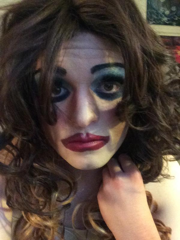 latinamaria89's tweet image. As you can see, I was going for subtle with this look. #halp #baddrag