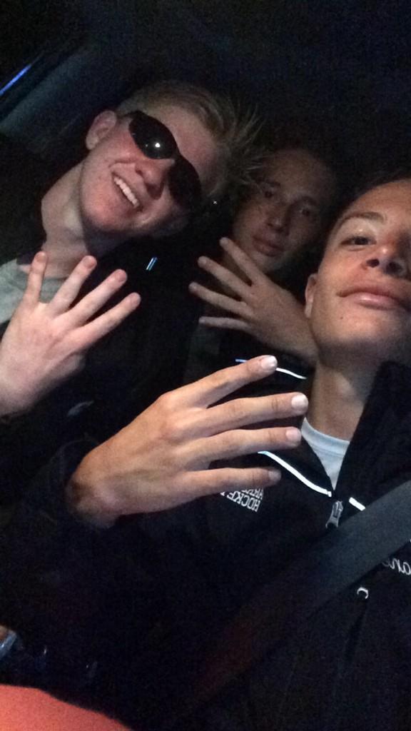 coldfm1's tweet photo. Post win selfie witdaa #rows #ferdaa #play4 http://t.co/rn7SG3gCh3