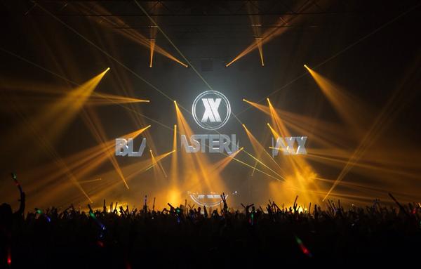 LEDFingerLickin's tweet photo. Who's here watching #Blasterjaxx at #FingerLickin' San Jose? What a set so far! 
📷: @PTiuPhoto http://t.co/ZZ1BC40T57