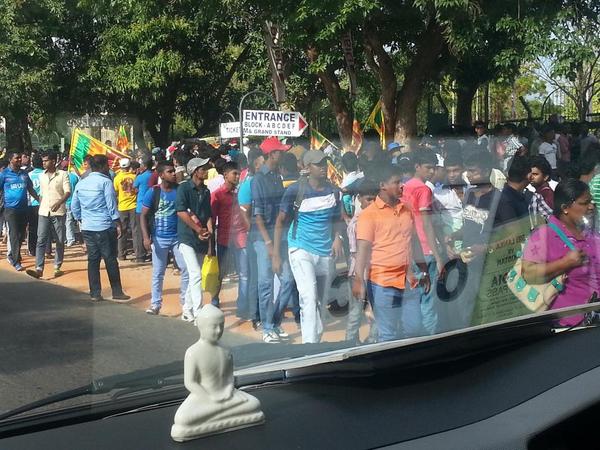 It's a Beauty here in Dambulla. . And the crowds outside too