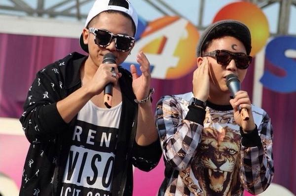 SMASHindonesia's tweet photo. Vote @rafaell_16 ketik INBOX (spasi) H4 &amp; @Rangga_Moela INBOX (spasi) H5 kirim ke 7288 nominasi Host paling INBOX :) http://t.co/Wv1Wqccx8X
