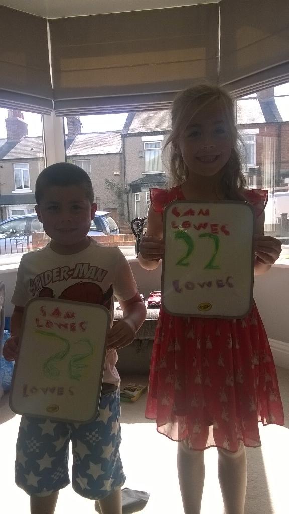 ___MrsC___'s tweet photo. @SamLowes11 the fans are out in force!!! #teamLowes22 http://t.co/WYfqUqJIAh