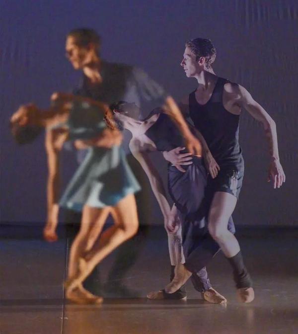 Gr8 pic from our AD Tim Podesta's From a Dream for <a href="/melbourneballet/">Melbourne Ballet Co</a> show last night