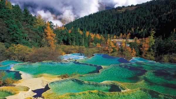 trampolinn's tweet image. Top 10 #Clearest #Waters Around the World  bit.ly/1mHm63w