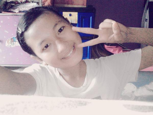 Afrillianda_'s tweet photo. Iseng http://t.co/ASKnM9kJRA