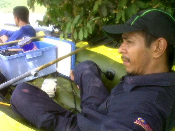 fikriz_m33's tweet photo. #disinilahirnyasebuahcinta,,,, http://t.co/7QoMwx8Oyw