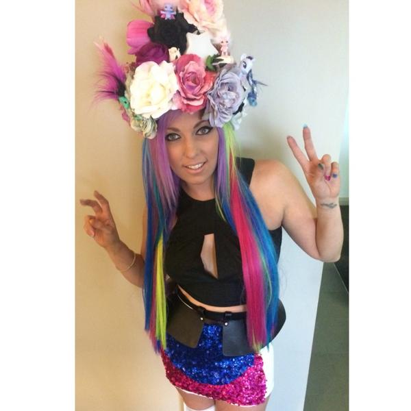NikiLea's tweet photo. #artRAVESydney #AussieMonsters #LittleMonsters #MonsterStyle #NikiLea #LadyGaga #ARTPOP #ARTRAVE #ARTPOPzone http://t.co/fxN2jrl3AF
