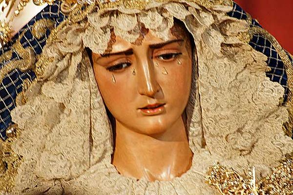 Buenos días cofrades!
Que nuestra Madre Hiniesta nos bendiga a todos.