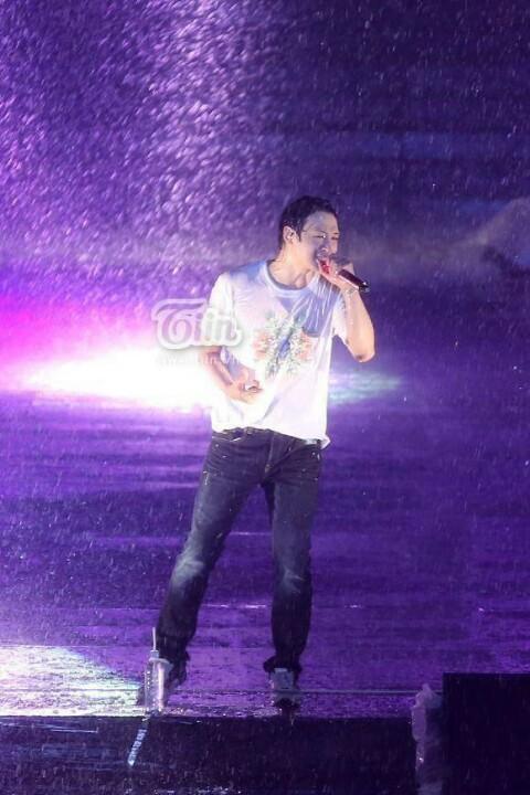 BwS7nnhIAAEoDgn.jpg:large