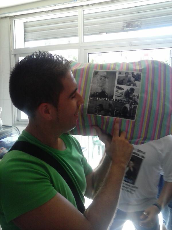 Adri_PH_'s tweet photo. Y llega el disfraz #despedidasocorrista http://t.co/v5YqldR6dJ