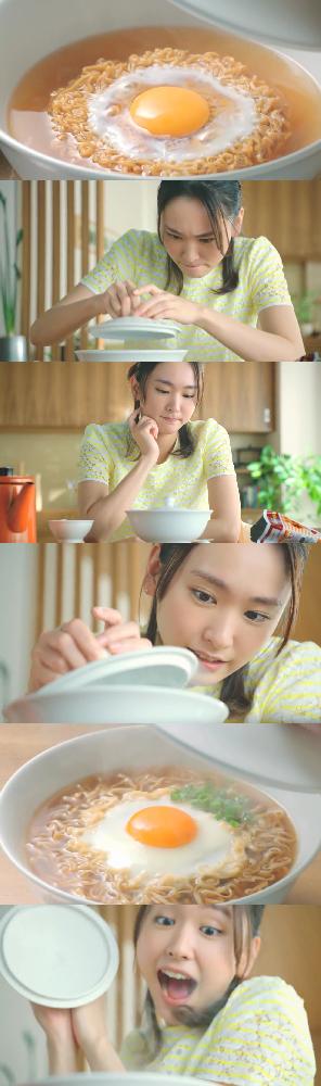 otokuna_chie's tweet photo. ネギに驚いてるのかな http://t.co/9GkI1lQCv2
