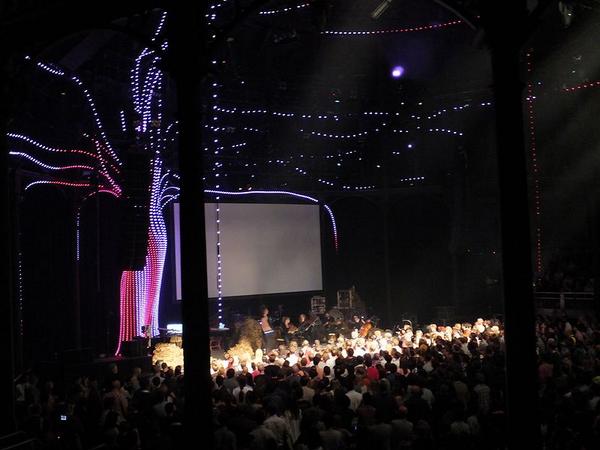 Olaf_HB's tweet photo. here we go! @imogenheap LIVE during the #Reverb2014 festival @RoundhouseLDN last sunday... :-) http://t.co/CGnTi9u9oM