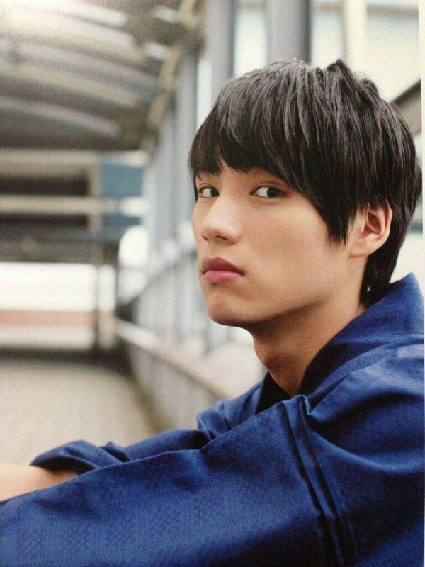 ya_m_nr's tweet photo. #24時間でどれだけの人と繋がれるか実験中さぁRTで繋げよう

そこの君
ぐるぐるボタン押そっか、 http://t.co/L6ReXD1sfK