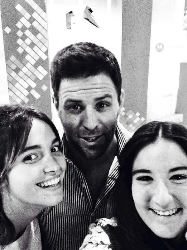 camibrea's tweet photo. con @delfinasimone y @TommyMunozDj ayer en @PuraQuimica http://t.co/PntlLDDZSR