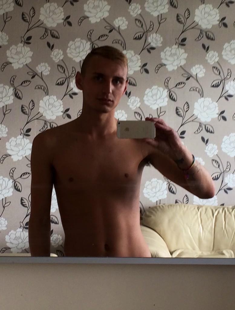 @RaidenUK @boysofporn @GboyGb @ApplyToModel @BritXXXmodels @BananaGuideNews @MzSmacky @HAWTBlogXXX #Manchester