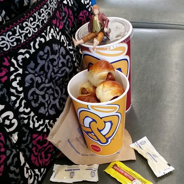 ValerieC24's tweet image. When in #Philadelphia one must have #pretzel dogs #FirstBreakfast bit.ly/VV7kPx