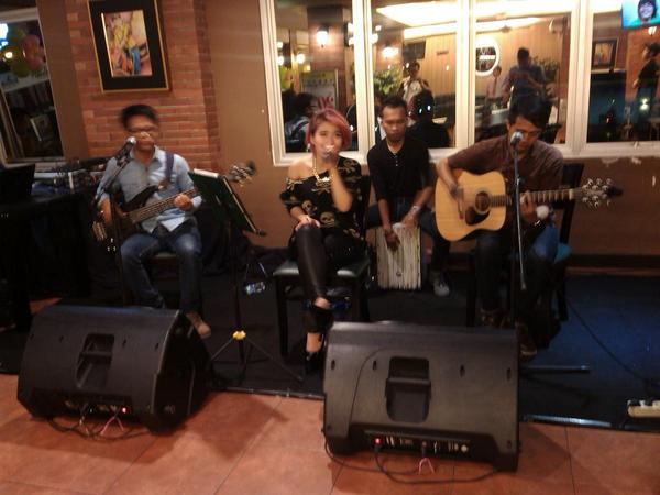 KIKIASISKA_ID's tweet photo. “@KikiIsOfficial: http://t.co/fCN6KE6L6y”