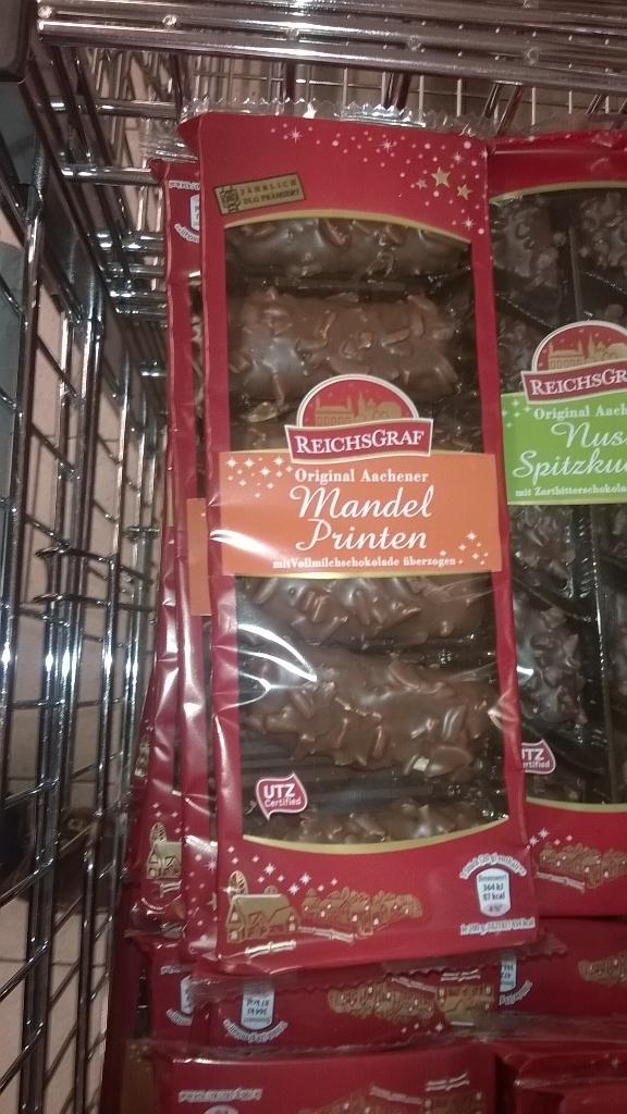 Im Einzelhandel bereitet man sich auf Weihnachten vor.