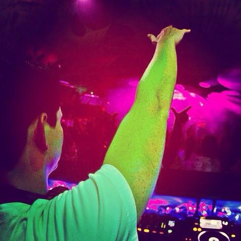PierrePienaar's tweet photo. I live for this moment! #trancefamily #trance #trancemusic #edmfamily #edmmusic #dj http://t.co/VKX0KjUt5i