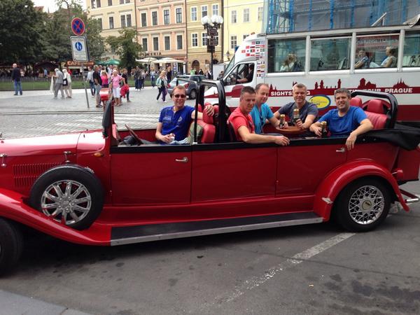 WietzePostma's tweet photo. @PECZwolle Bedankt voor de geweldige dagen #Praag die we dankzij jullie mochten meemaken! Volgend weer Europa? #dtv http://t.co/cN3X6IBVuH