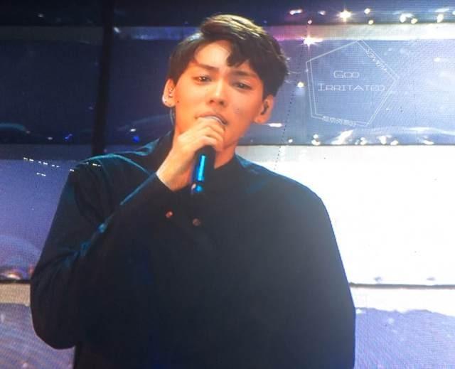 BwTC45GCMAAJtb0.jpg:large