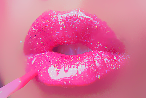 inu_boink's tweet photo. Paint my lips hot pink and shake your glitter all over me. #MakeMeSparkle #sparkleBJ #rainbowparty http://t.co/UqFyMsWnX2