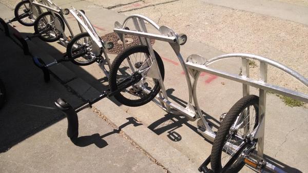 PropTartMN's tweet photo. Guys! Unicycle training wheels! @NYCUniFest #Learnings http://t.co/OVJg7eb5JS