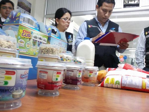 CZ5 #Arcsa verifica el cumplimiento del etiquetado en PROLACHIV S.A., marca Chiveria.