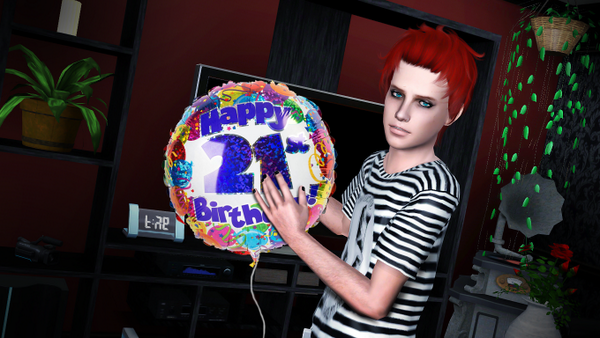 AtlasCarey's tweet photo. I got a big balloon for my birthday! :D http://t.co/6GphoeJyR5
